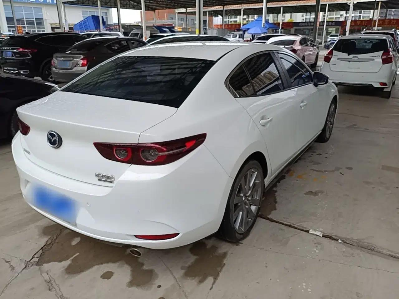 Mazda 3 Axela 2021 2.0L Automatic Zhiyao Edition — миниатюра 6