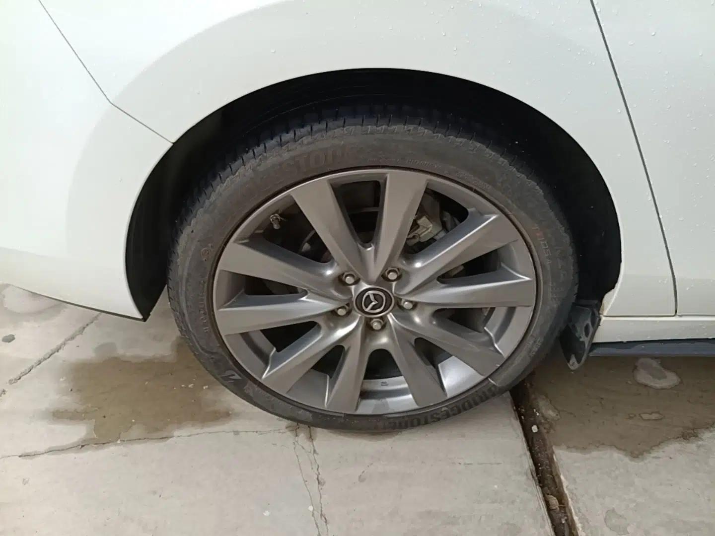 Mazda 3 Axela 2021 2.0L Automatic Zhiyao Edition — миниатюра 10