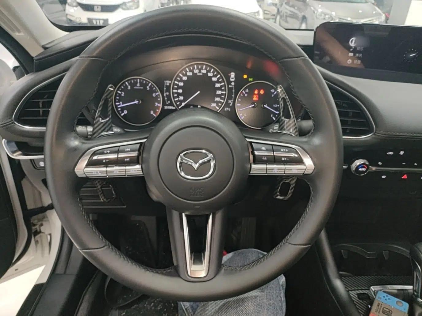 Mazda 3 Axela 2022 2.0L Automatic ZhiXuan Edition — миниатюра 14