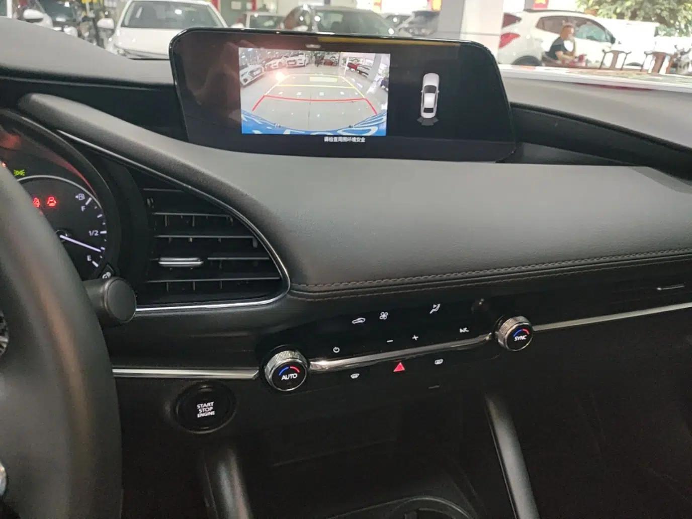Mazda 3 Axela 2022 2.0L Automatic ZhiXuan Edition — миниатюра 16