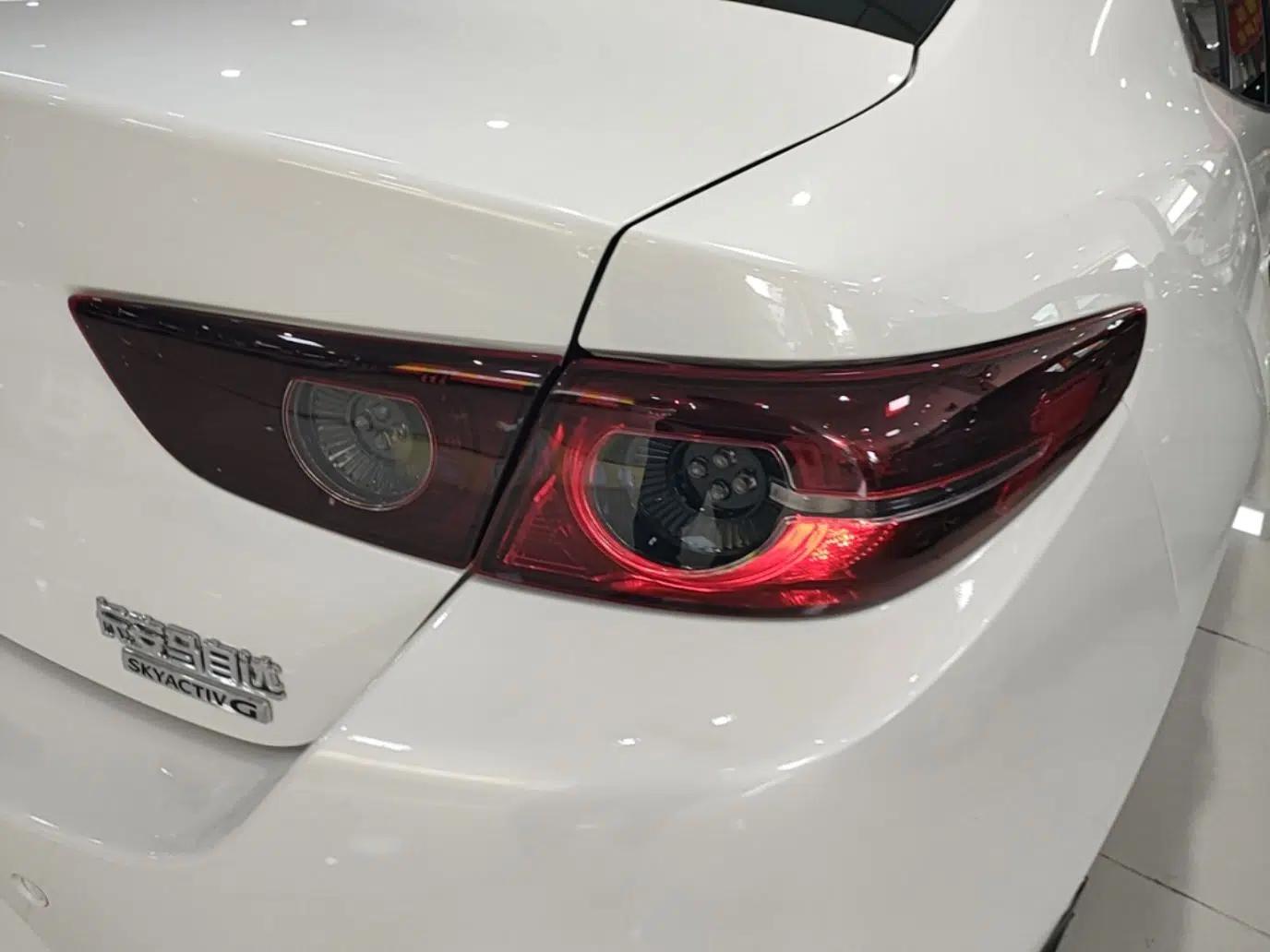 Mazda 3 Axela 2022 2.0L Automatic ZhiXuan Edition — миниатюра 7