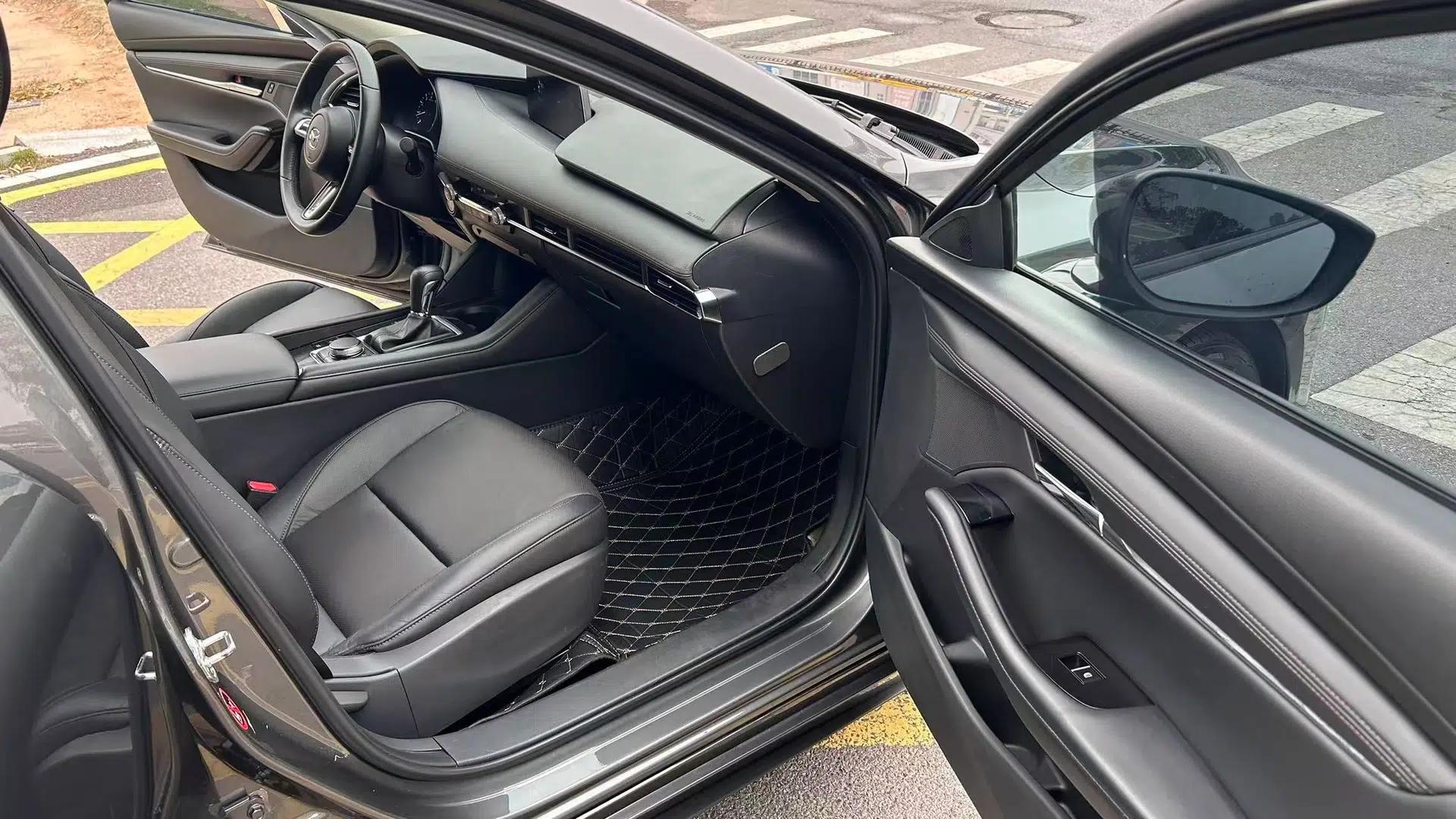 Mazda 3 Axela 2021 2.0L Automatic Zhiya Edition — миниатюра 22