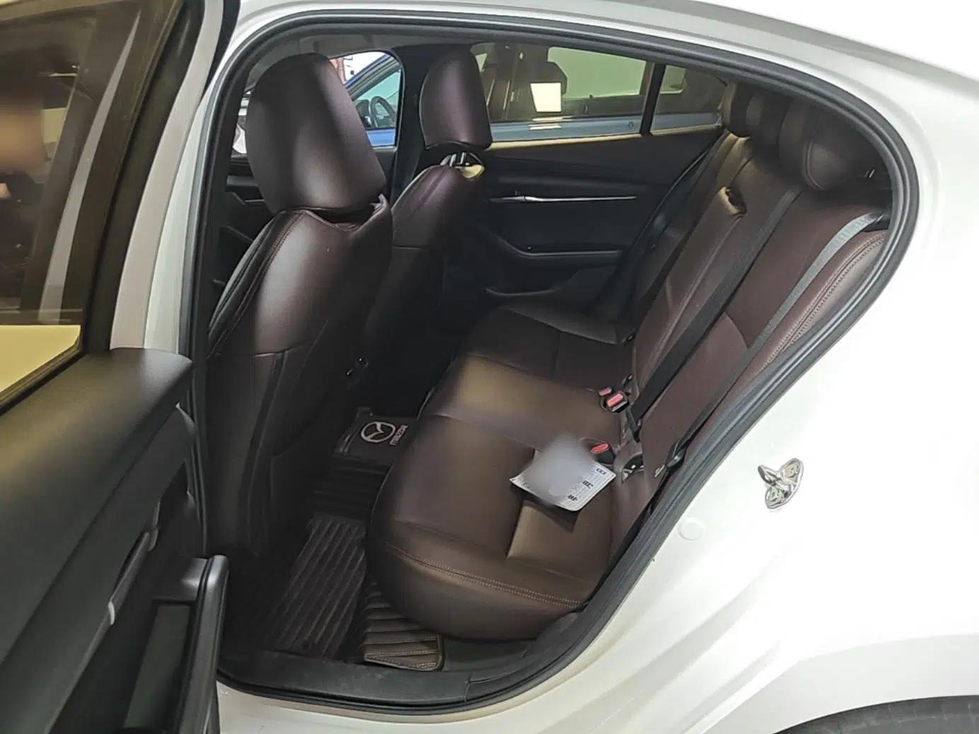 Mazda 3 Axela 2020 1.5L Automatic Zhiyue Sunroof Version — миниатюра 20