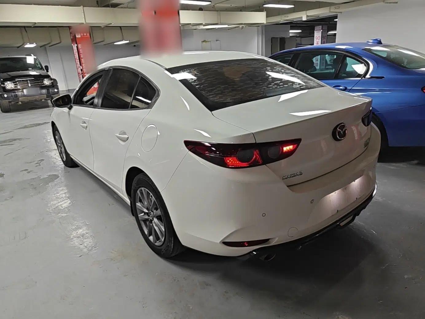 Mazda 3 Axela 2020 1.5L Automatic Zhiyue Sunroof Version — миниатюра 4