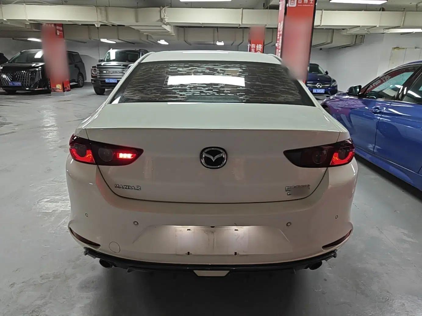Mazda 3 Axela 2020 1.5L Automatic Zhiyue Sunroof Version — миниатюра 5