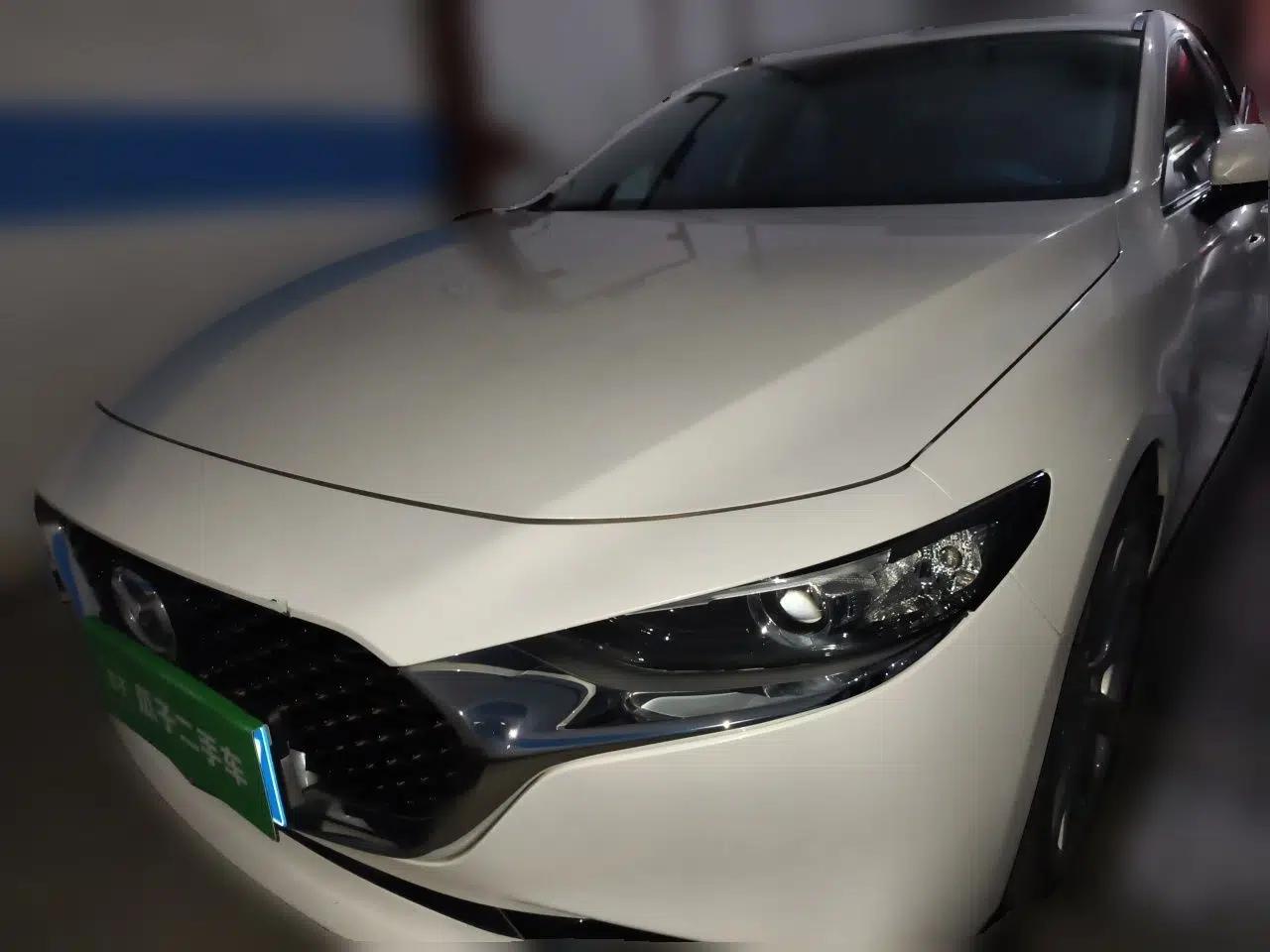 Mazda 3 Axela 2021 2.0L Automatic Zhiya Edition — миниатюра 1