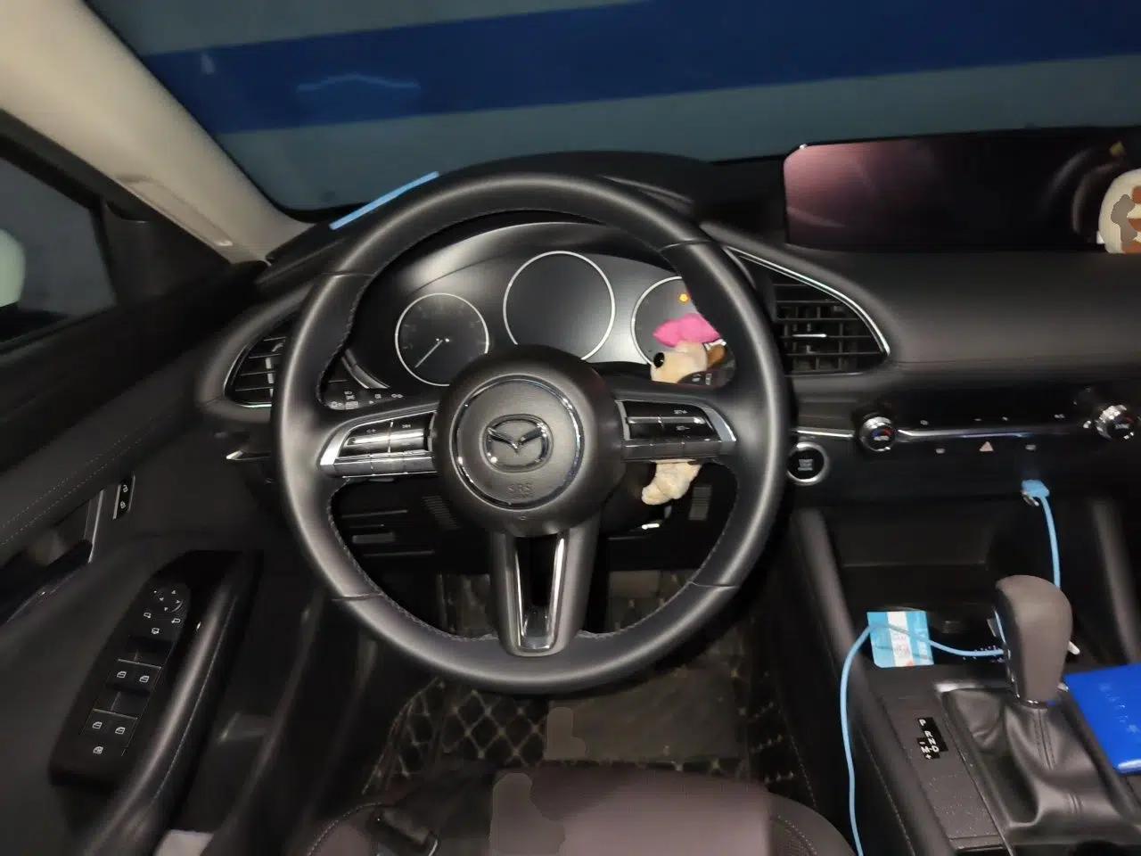 Mazda 3 Axela 2021 2.0L Automatic Zhiya Edition — миниатюра 11