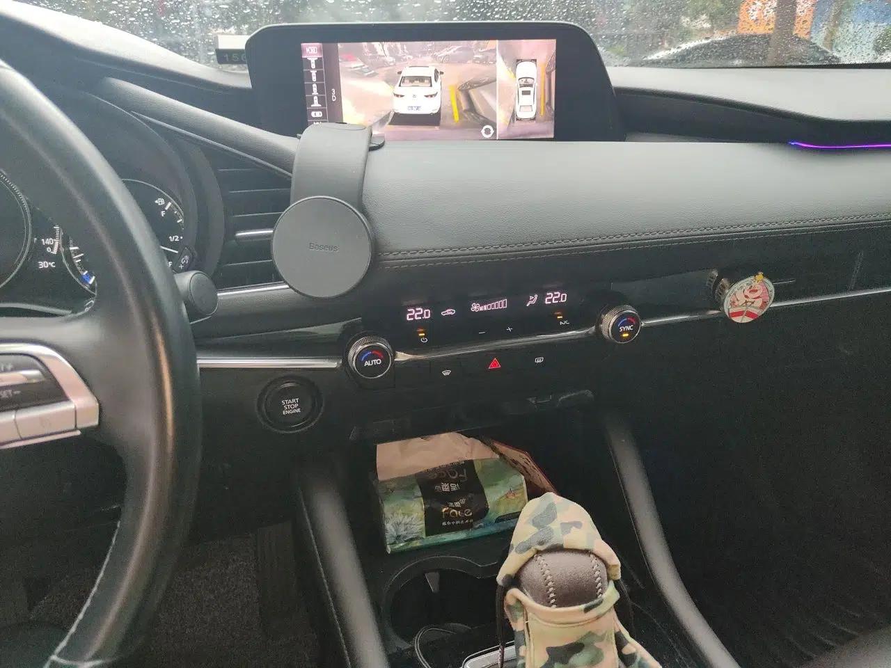 Mazda 3 Axela 2020 2.0L Automatic Zhiya Edition — миниатюра 14