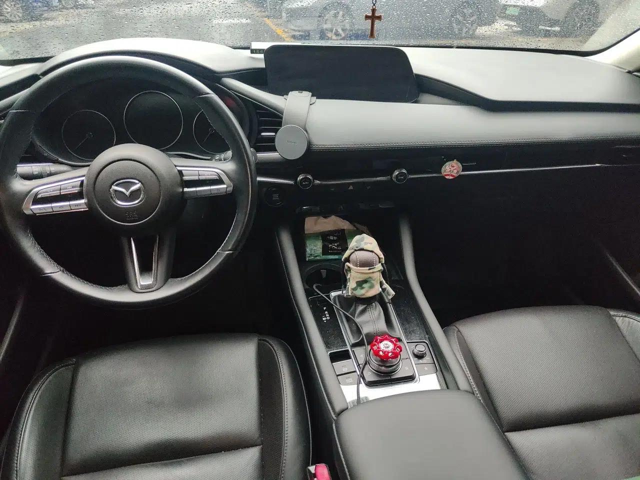 Mazda 3 Axela 2020 2.0L Automatic Zhiya Edition — миниатюра 10