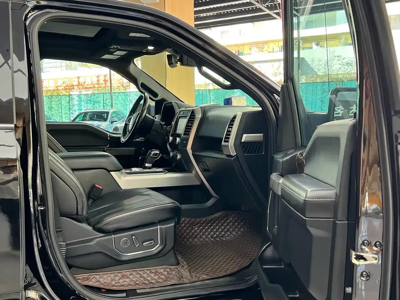 2017 Ford F-150 Raptor 3.5T Raptor Performance Enhanced Edition — миниатюра 23