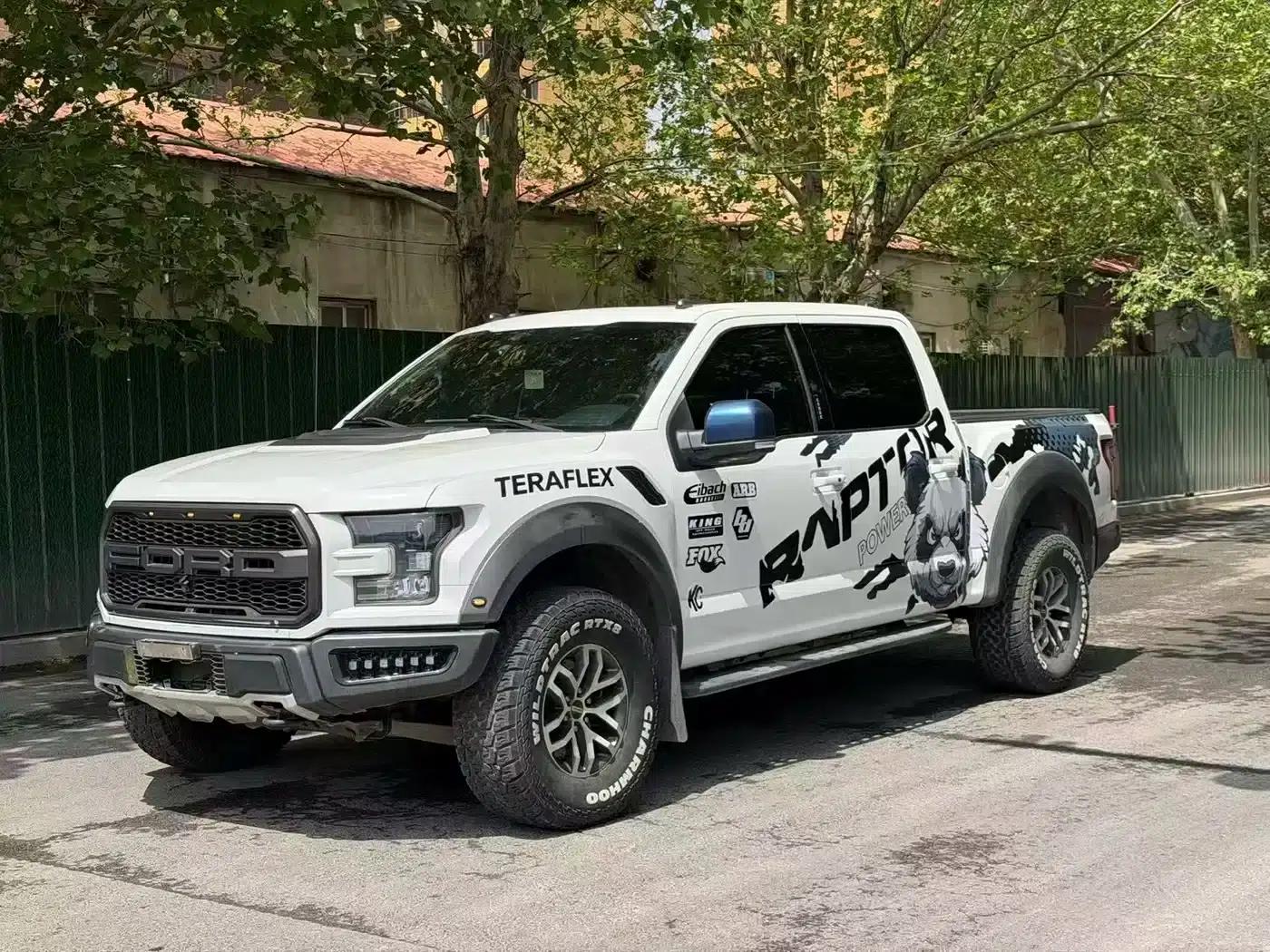 2017 Ford F-150 Raptor 3.5T Raptor Performance Enhanced Edition — миниатюра 1