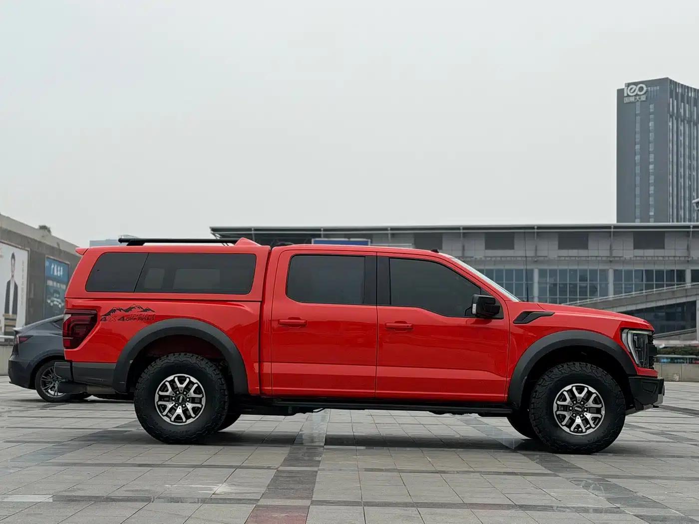 2023 Ford F-150 Raptor 3.5T — миниатюра 17