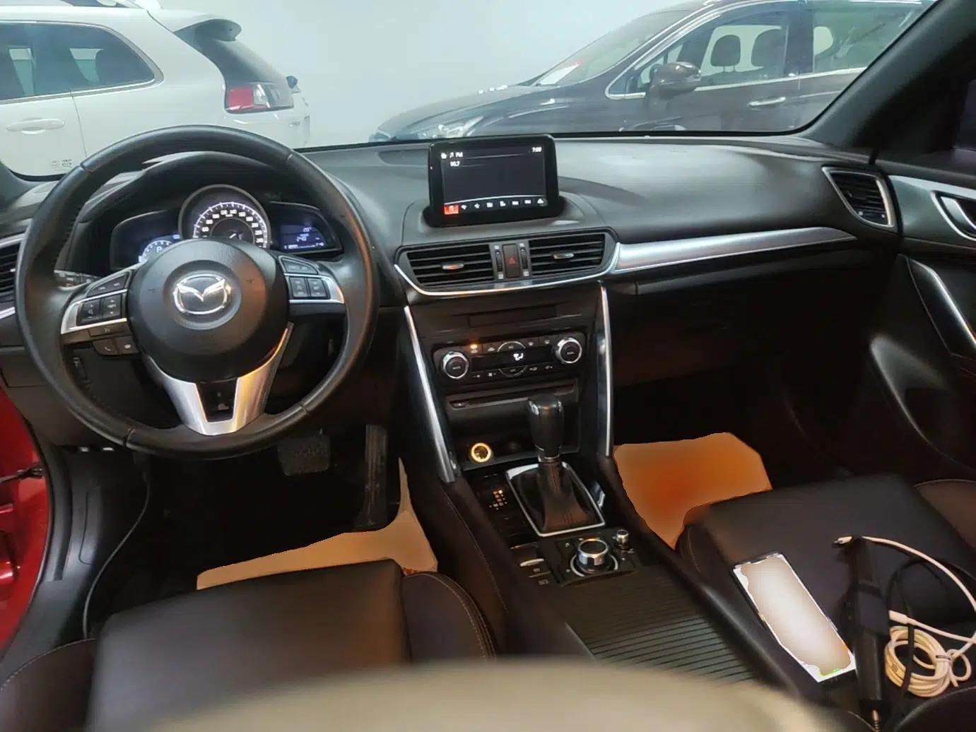 Mazda CX-4 2016 2.0L Automatic 2WD Blue Sky Luxury Edition — миниатюра 13