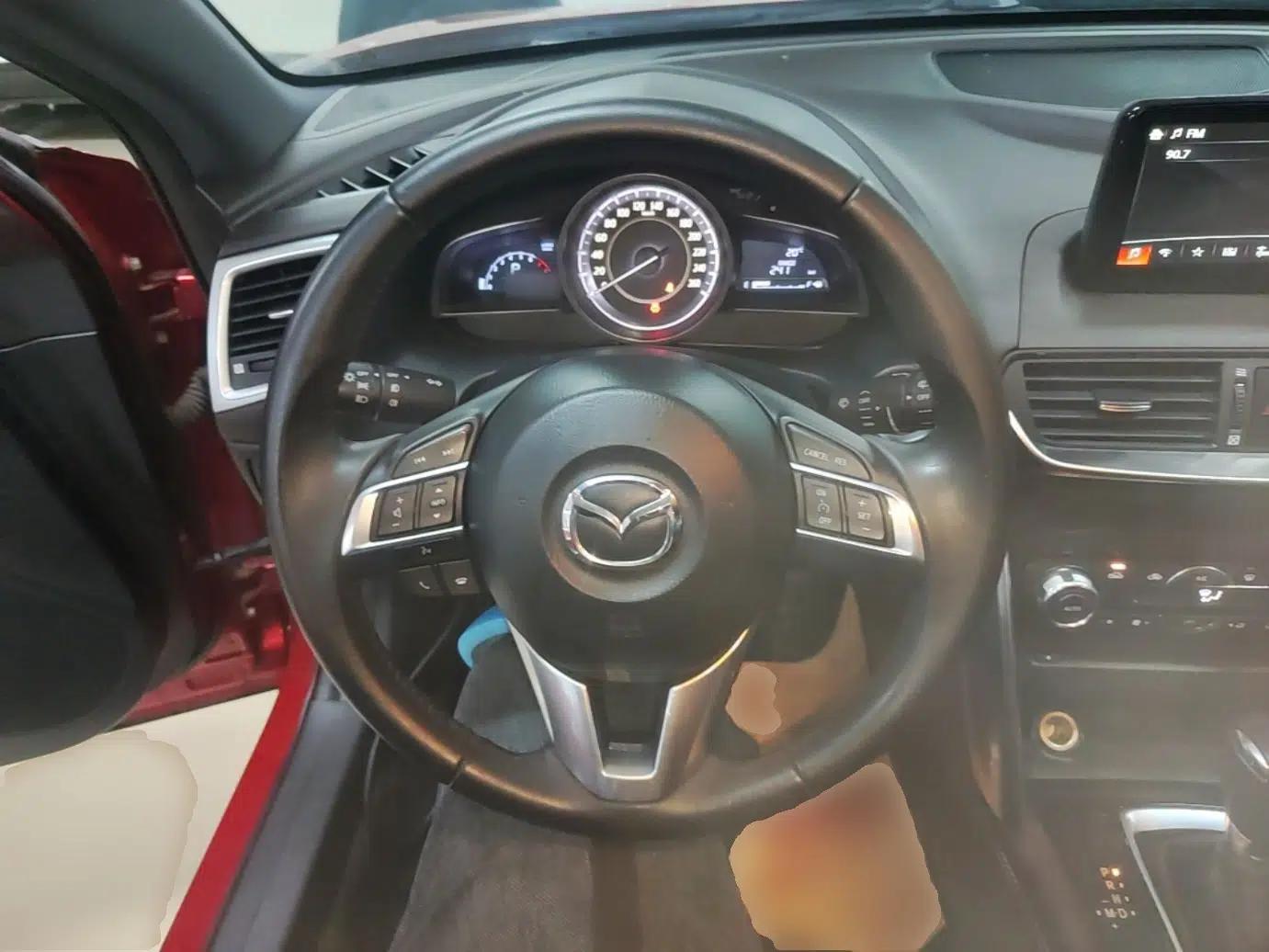 Mazda CX-4 2016 2.0L Automatic 2WD Blue Sky Luxury Edition — миниатюра 14