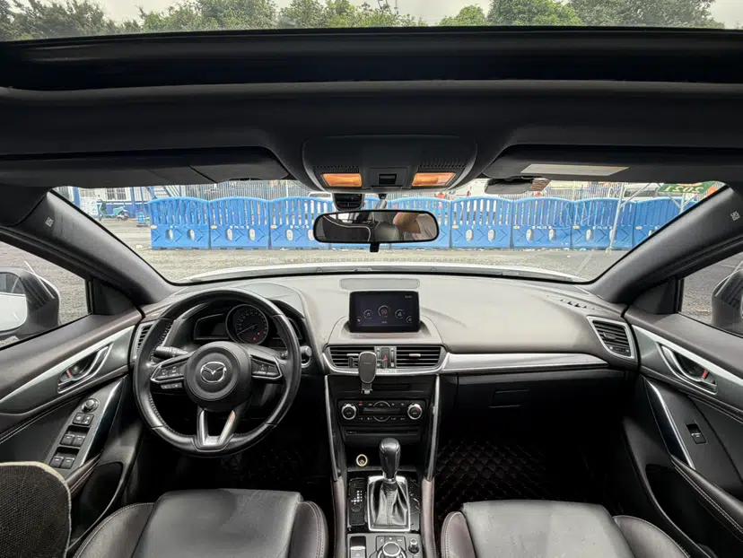 Mazda CX-4 2018 2.0L Automatic Two-Wheel Drive Blue Sky Premium Upgrade Version China VI Standard — миниатюра 23