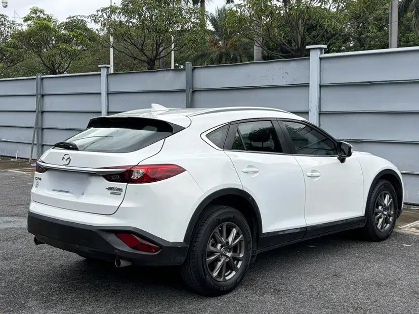 Mazda CX-4 2018 2.0L Automatic Two-Wheel Drive Blue Sky Premium Upgrade Version China VI Standard — миниатюра 6