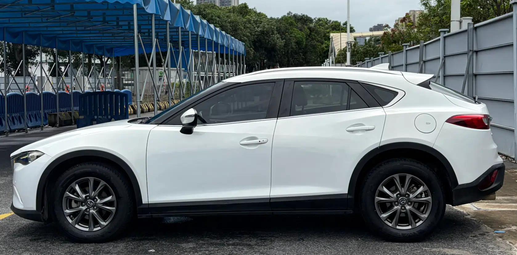 Mazda CX-4 2018 2.0L Automatic Two-Wheel Drive Blue Sky Premium Upgrade Version China VI Standard — миниатюра 7