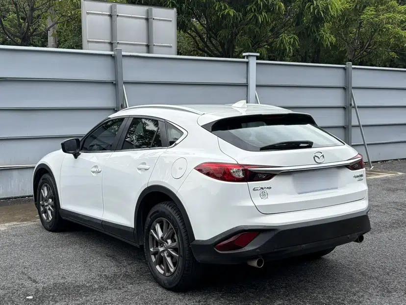 Mazda CX-4 2018 2.0L Automatic Two-Wheel Drive Blue Sky Premium Upgrade Version China VI Standard — миниатюра 9