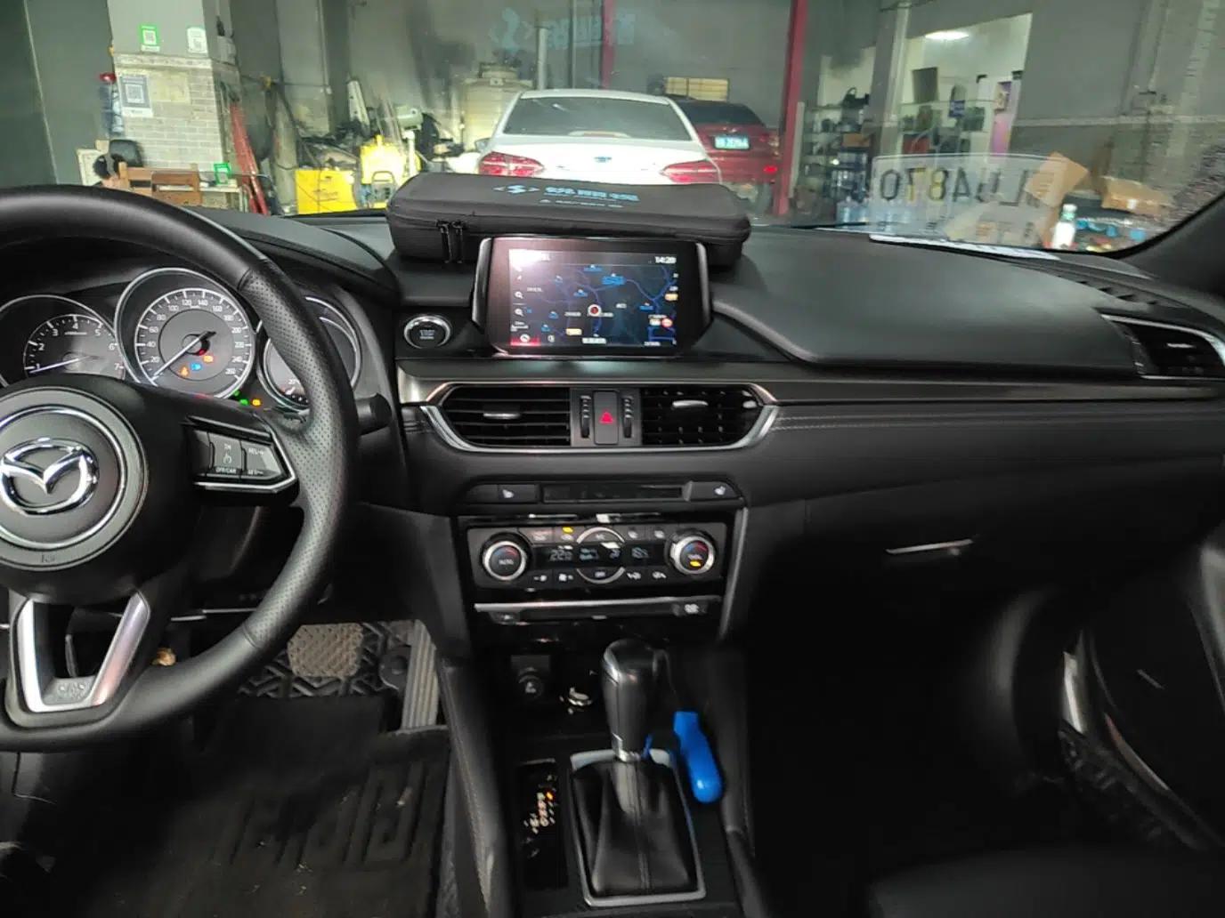Mazda Atenza 2018 2.5L Blue Sky Prestige Edition China V Standard — миниатюра 15