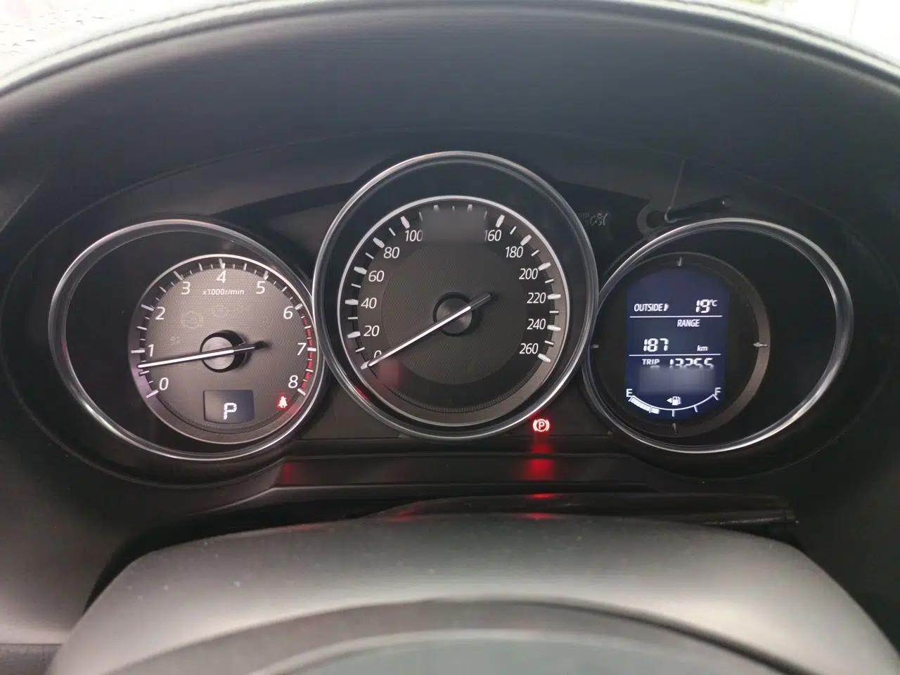 Mazda Atenza 2017 2.5L Skyactiv Sport Edition — миниатюра 10