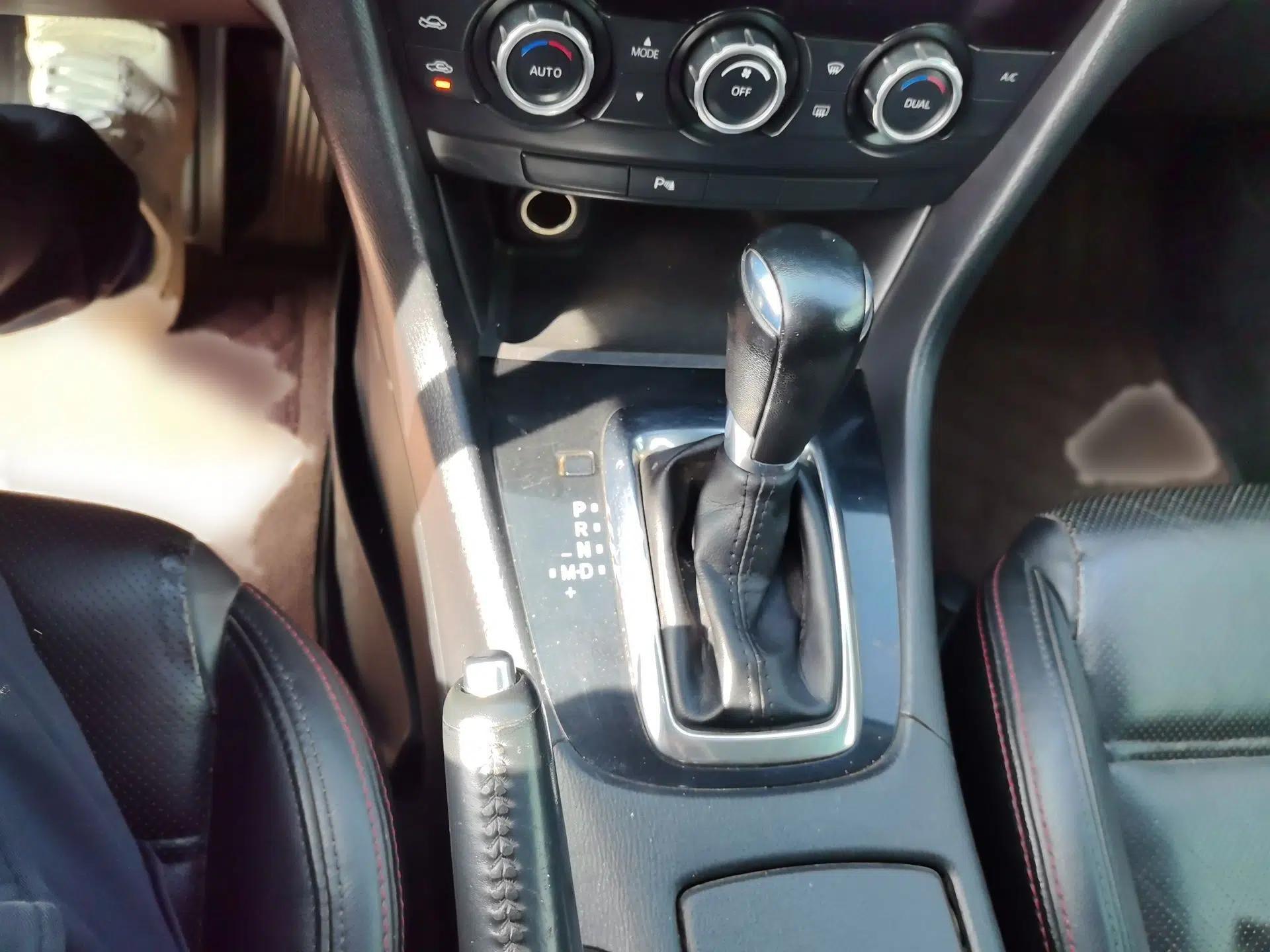 Mazda Atenza 2015 2.5L Blue Sky Sport Edition — миниатюра 12