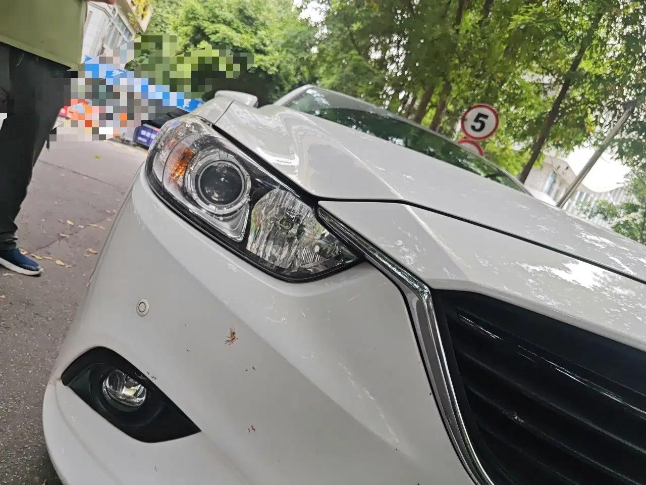 Mazda Atenza 2014 2.0L Blue Sky Luxury Edition — миниатюра 7