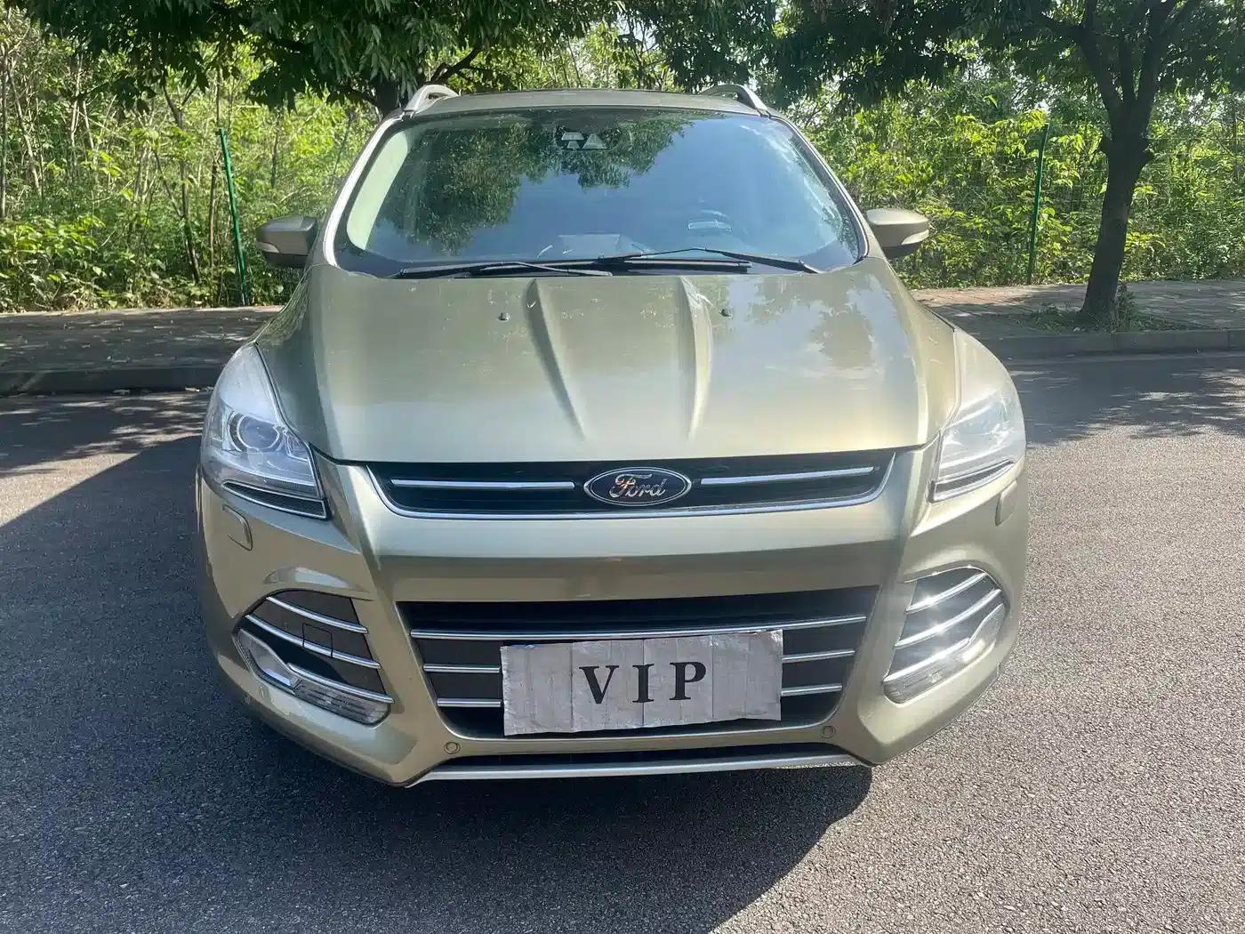 Ford Kuga 2013 2.0L GTDi AWD Premium — миниатюра 2