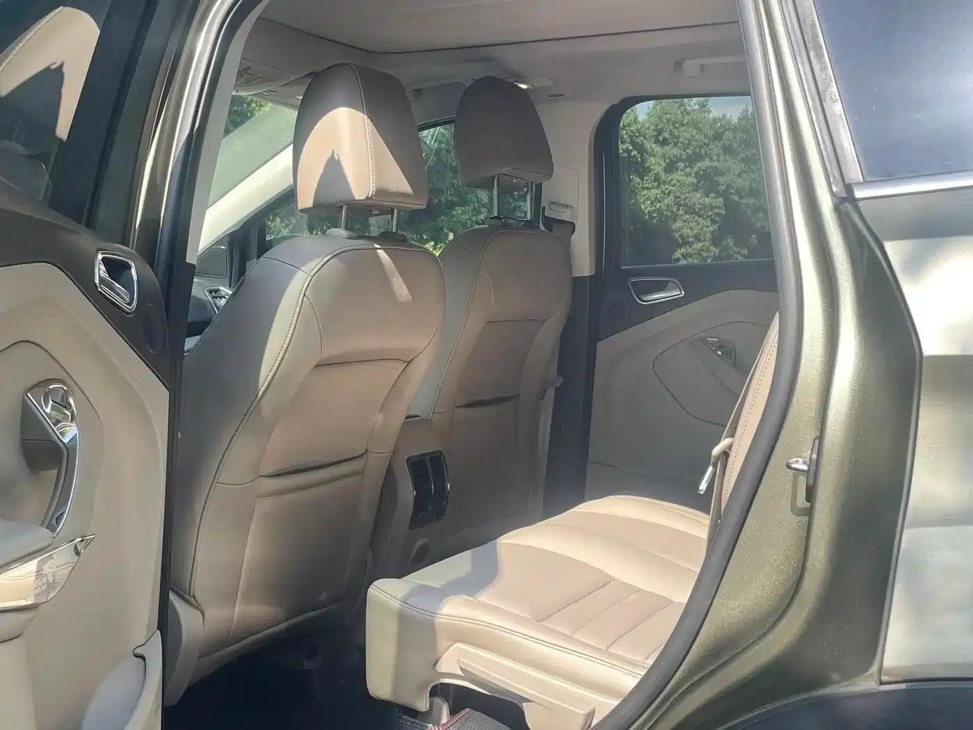 Ford Kuga 2013 2.0L GTDi AWD Premium — миниатюра 5