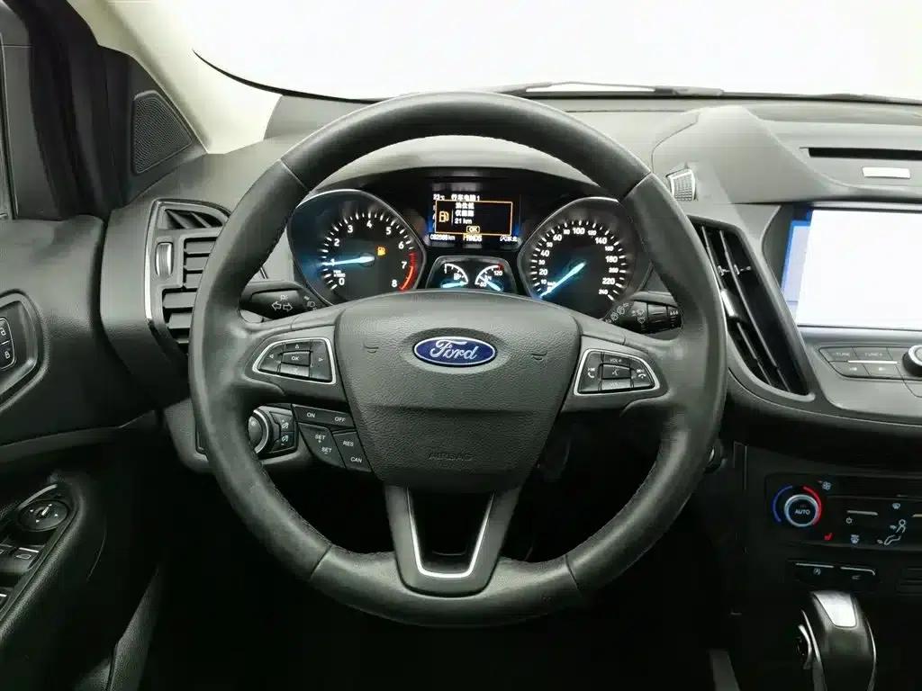 2018 Ford Kuga EcoBoost 245 AWD Luxury Edition — миниатюра 11