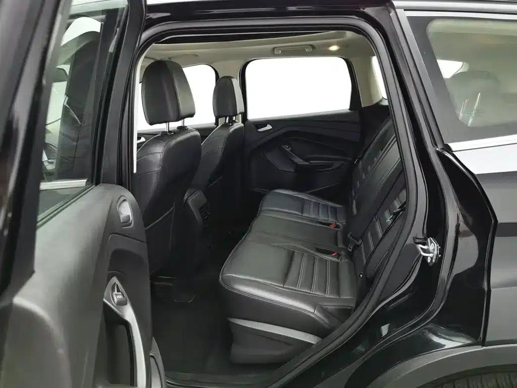 2018 Ford Kuga EcoBoost 245 AWD Luxury Edition — миниатюра 15