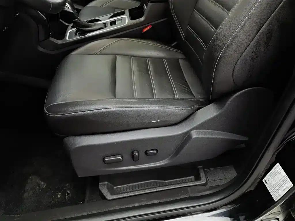 2018 Ford Kuga EcoBoost 245 AWD Luxury Edition — миниатюра 20