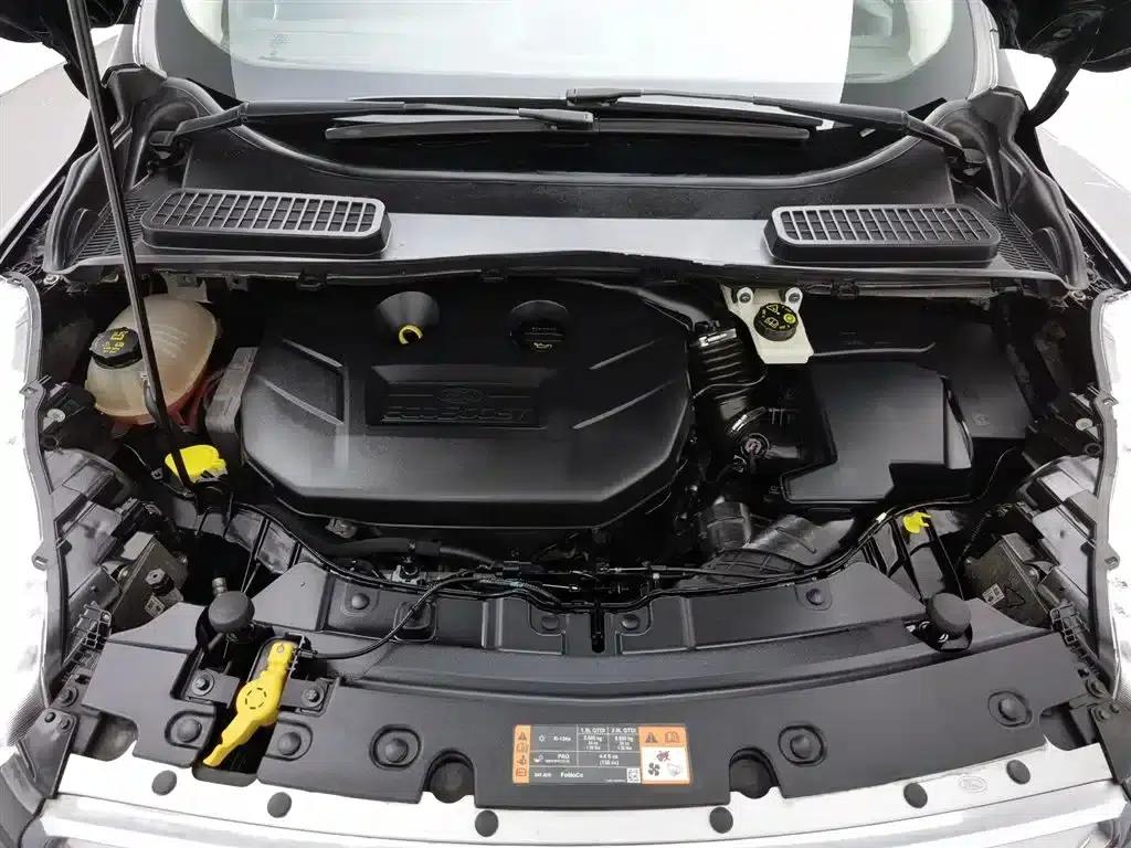 2018 Ford Kuga EcoBoost 245 AWD Luxury Edition — миниатюра 6