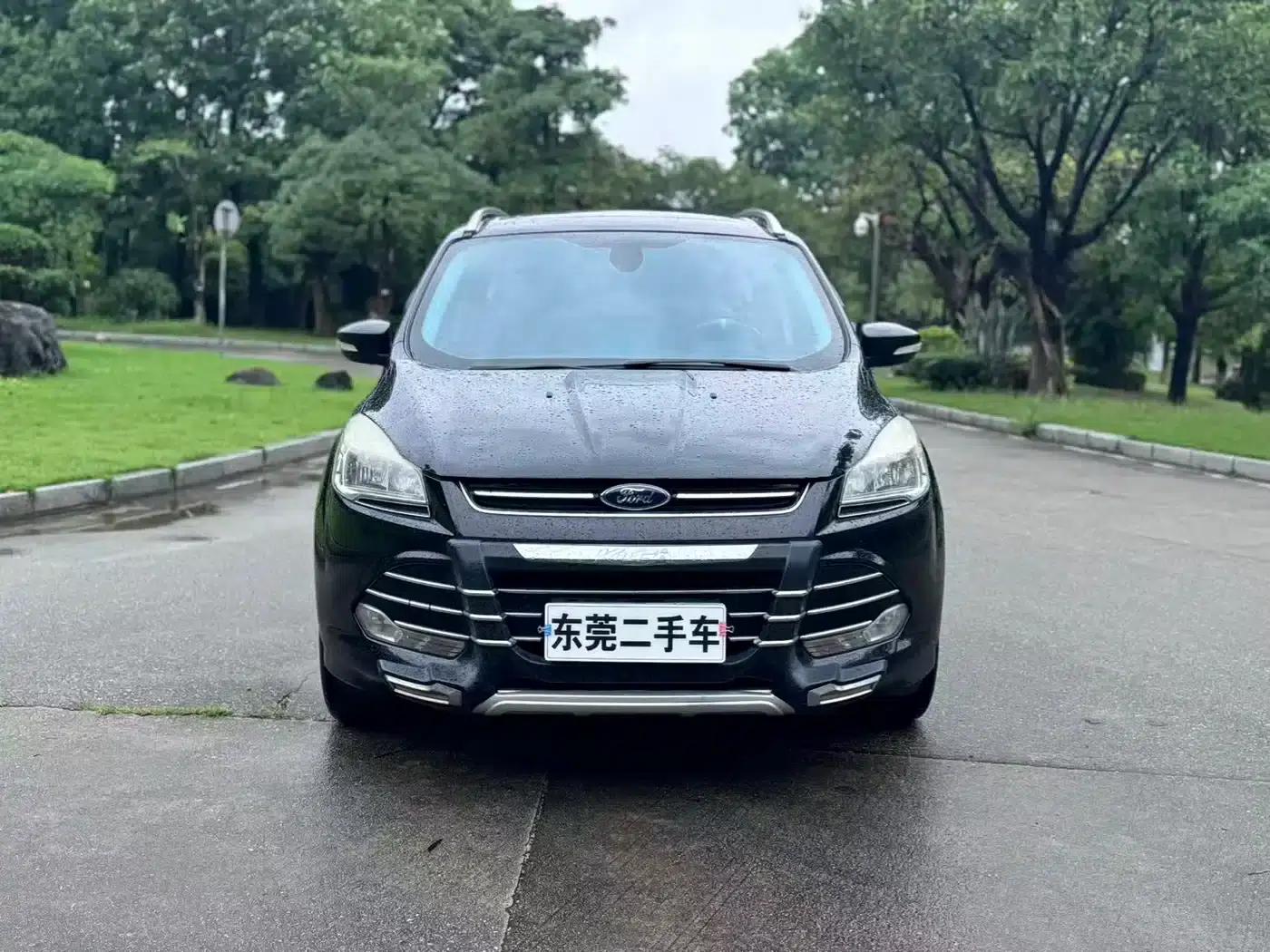 Ford Kuga 2013 1.6L GTDi 2WD Fashion Edition — миниатюра 1