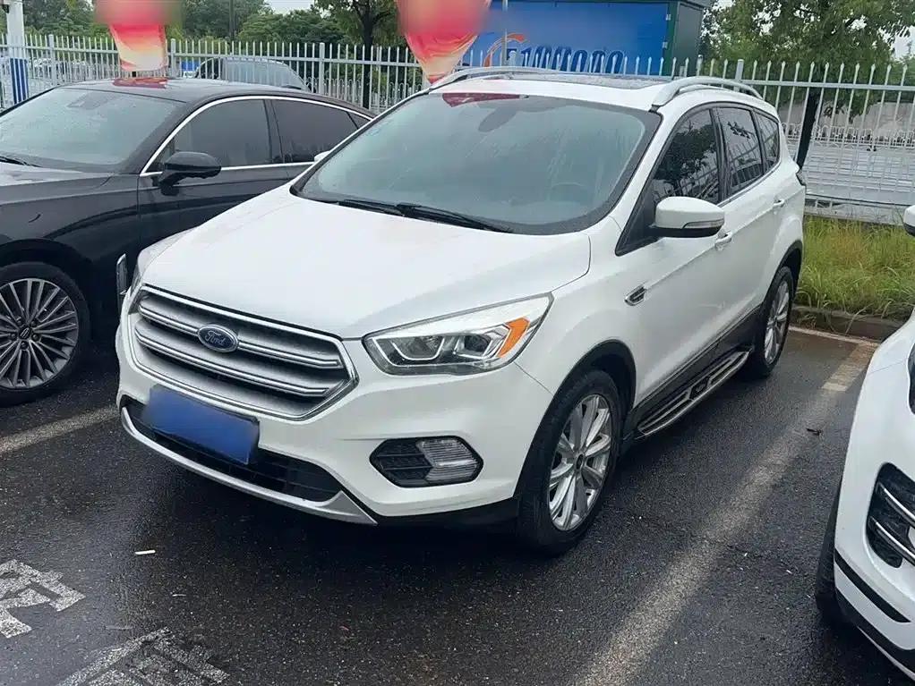 2017 Ford Kuga EcoBoost 180 2WD Luxury Edition — миниатюра 1