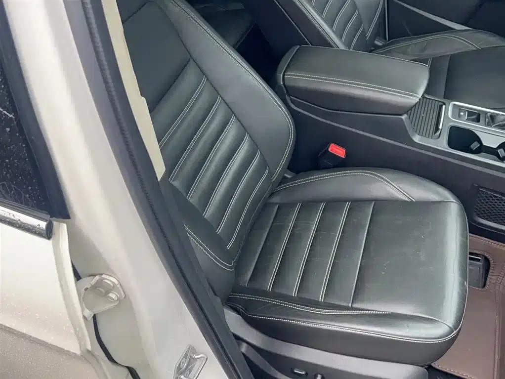 2017 Ford Kuga EcoBoost 180 2WD Luxury Edition — миниатюра 3