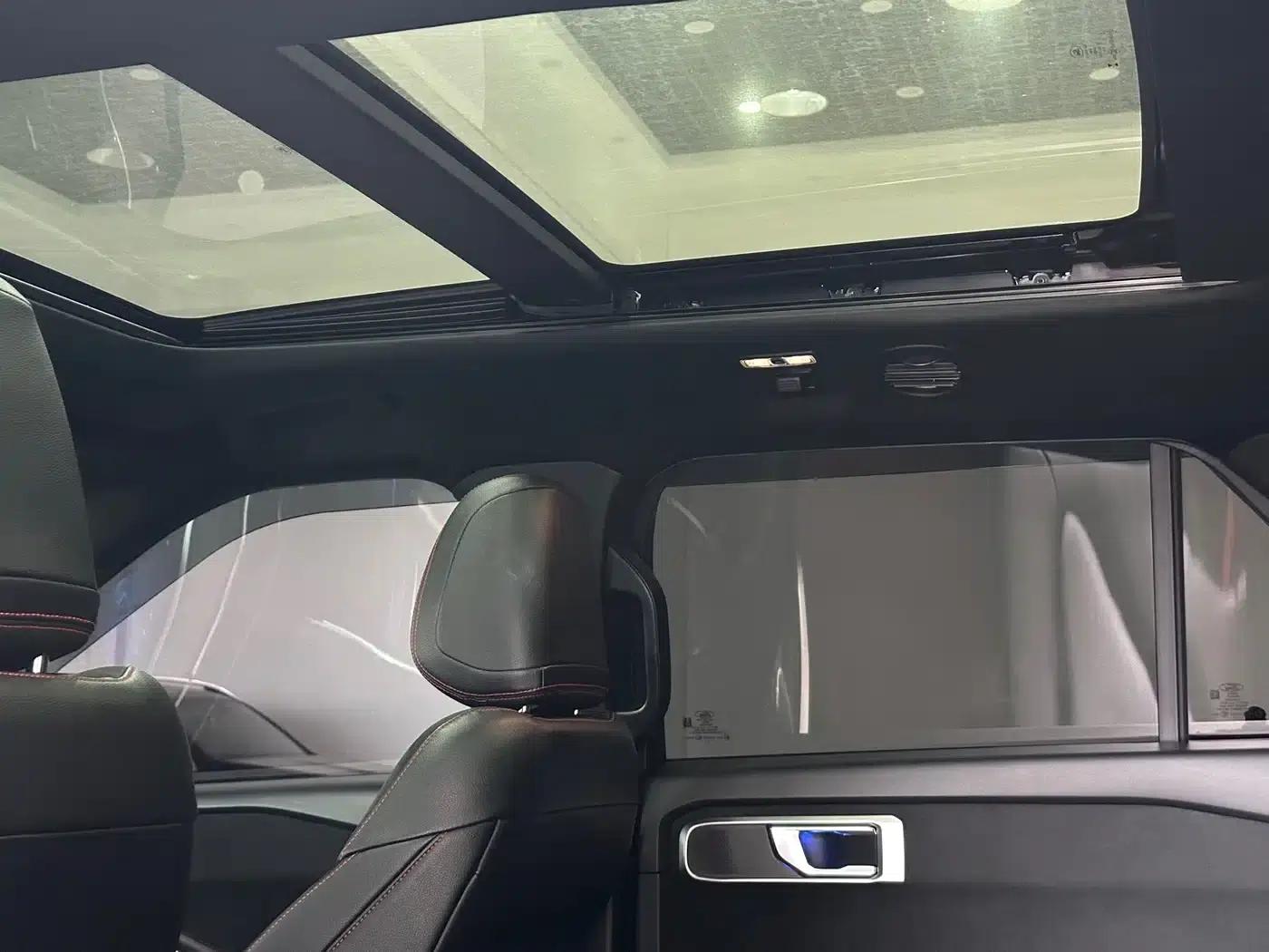 2023 Explorer EcoBoost 285 AWD ST-LINE 7-Seater — миниатюра 8