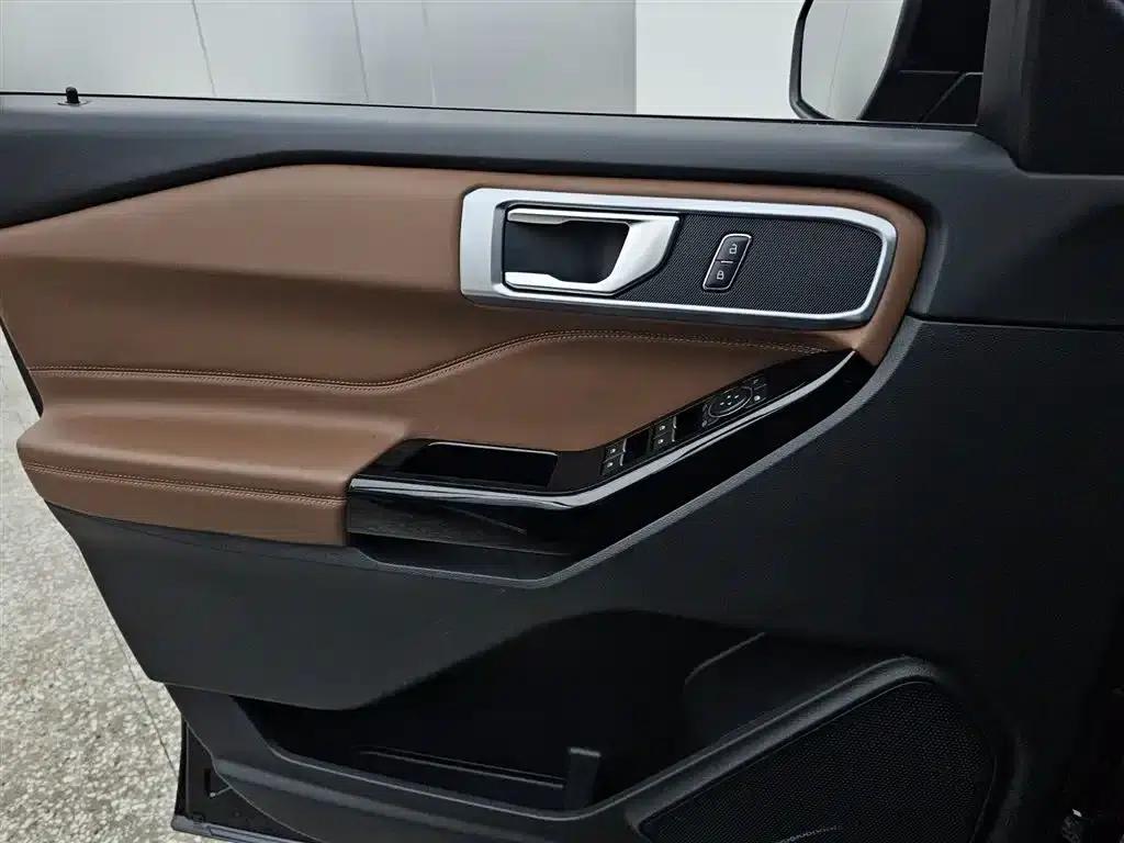 Explorer 2023 EcoBoost 285 4WD Fashion Plus Edition 6-seater — миниатюра 8