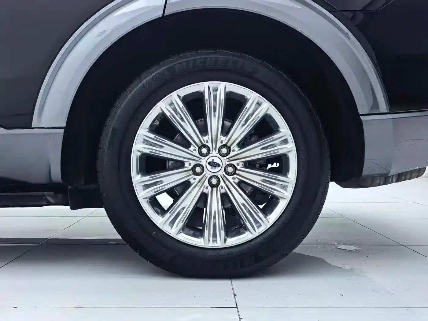 2020 Ford Explorer EcoBoost 285 AWD Titanium Edition (6-seater) — миниатюра 28