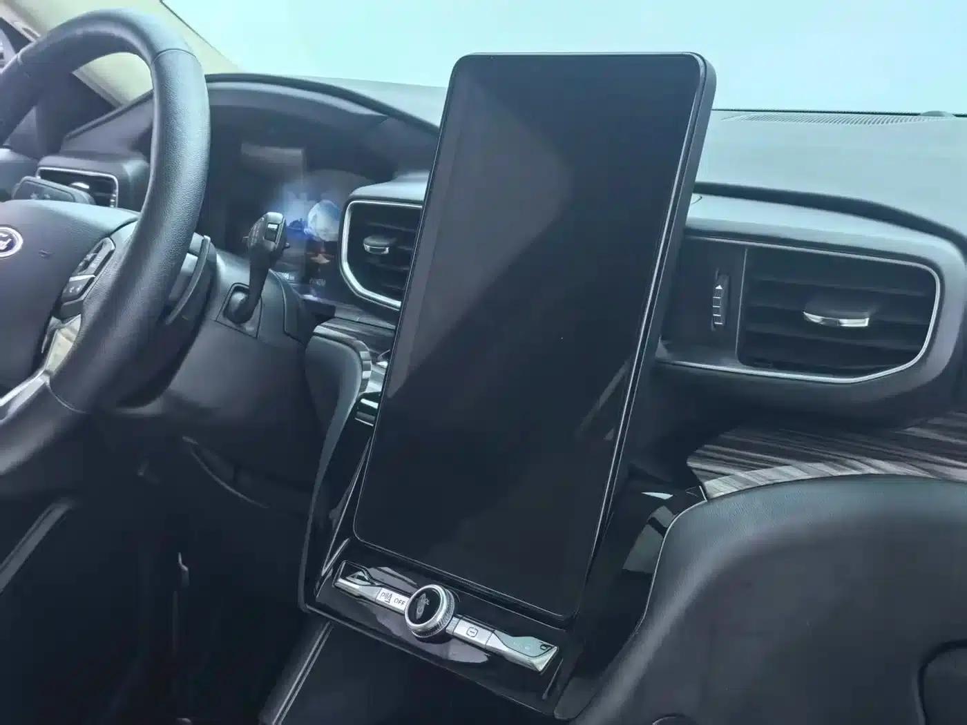 2020 Ford Explorer EcoBoost 285 AWD Titanium Edition (6-seater) — миниатюра 6
