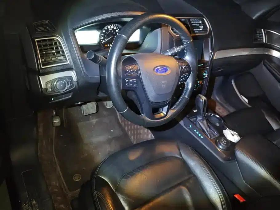 2017 Explorer 2.3T Fashion Edition (Imported) — миниатюра 12