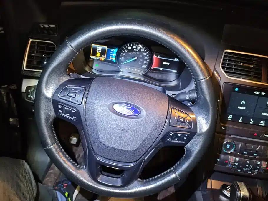 2017 Explorer 2.3T Fashion Edition (Imported) — миниатюра 15