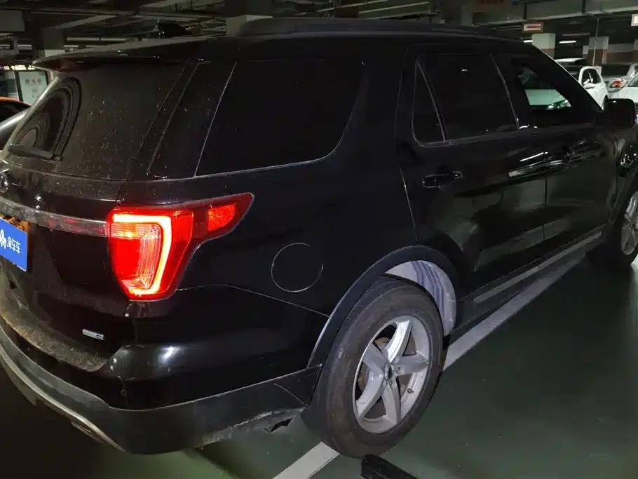 2017 Explorer 2.3T Fashion Edition (Imported) — миниатюра 3