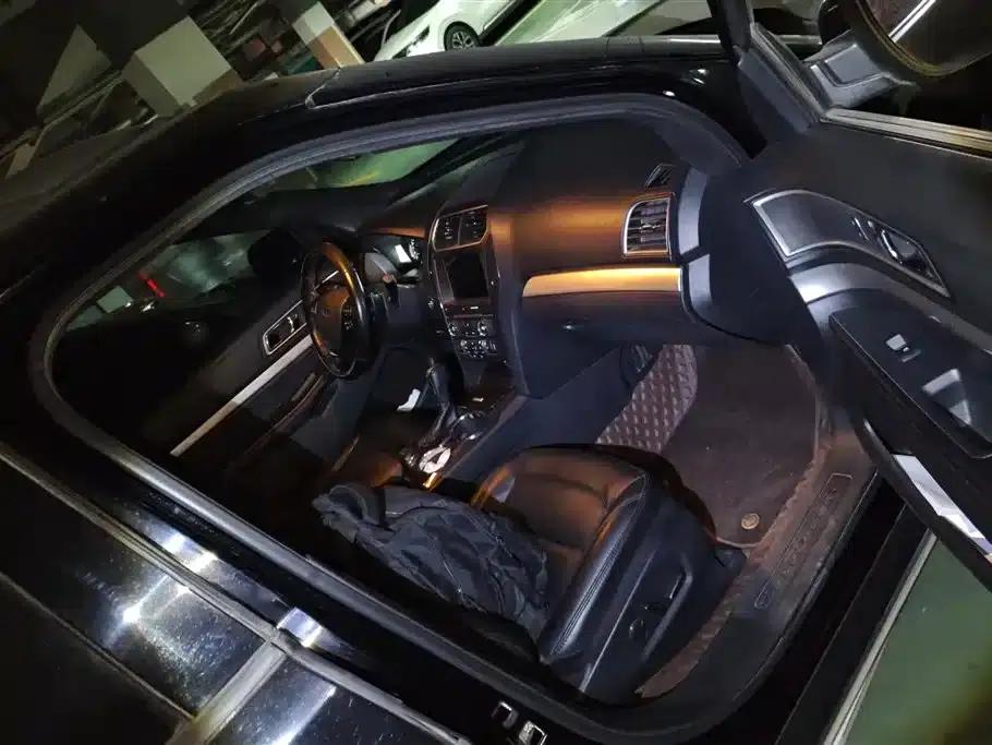 2017 Explorer 2.3T Fashion Edition (Imported) — миниатюра 8