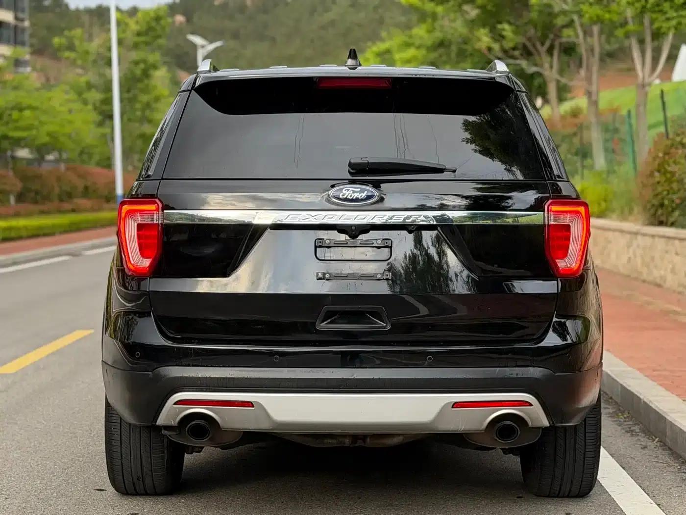 2018 Explorer 2.3T Elite Edition (Imported) — миниатюра 5