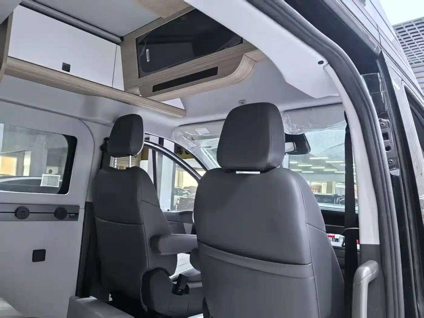 Ford Transit 2024 Commercial Vehicle Conversion 2.0T Automatic Business Flagship Edition, 6-9 Seats — миниатюра 9
