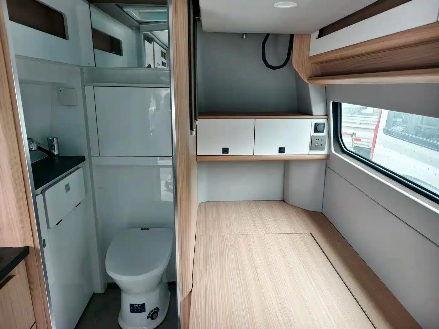 Ford Transit 2024 Commercial Vehicle Conversion 2.0T Automatic Business Flagship Edition, 6-9 Seats — миниатюра 10