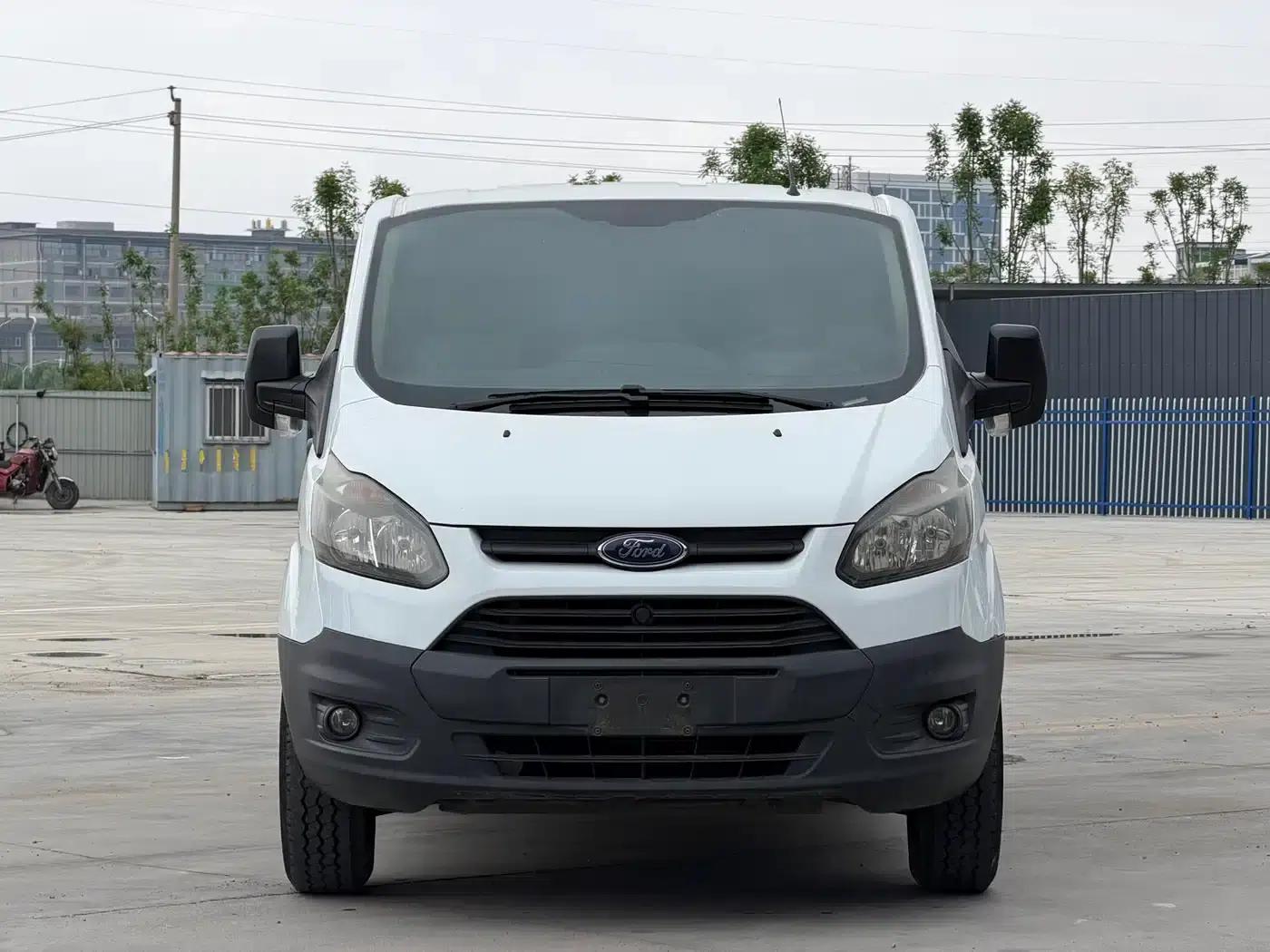 Ford Transit 2017 2.0T Gasoline Van, Short Wheelbase, Low Roof, National V Emission Standard — миниатюра 2