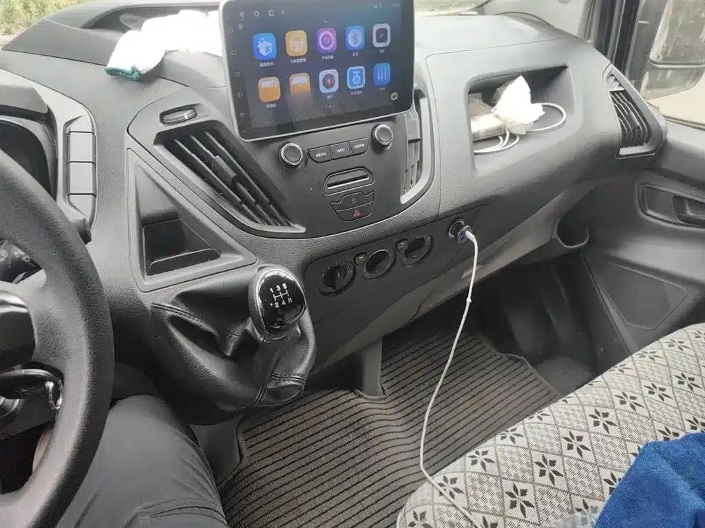 Ford Transit 2019 2.0T Diesel Multi-functional Commercial Vehicle, Central Wheelbase, Central Roof, 6 Seats, National VI Emission Standard — миниатюра 6