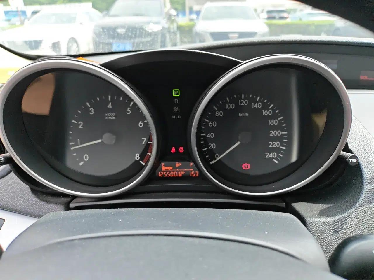 Mazda 3 2011 Sedan 1.6L Automatic Elite Model — миниатюра 12