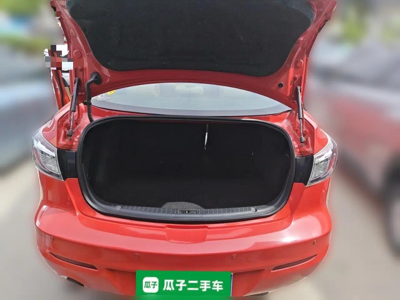 Mazda 3 2011 Sedan 1.6L Automatic Elite Model — миниатюра 20